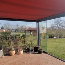 Markisen Lübeck, Gardinen, Jalousien, Rollos, Plissees, Velux, Fenster, Sonnenschutz, Beschattung, Preis, günstig, gut, Sonne, Lübeck, Luebeck, Helmbold, Rollladen Lübeck, Jalousetten Lübeck, Gardinen Lübeck, Polsterarbeiten Lübeck, Teppich Lübeck, Wintergartenbeschattung Lübeck, Sommemschutz, Markisen, errassenüberdachungen, Glasoasen, Rollläden, Pergolamarkisen