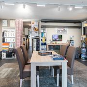 Markisen Lübeck, Gardinen, Jalousien, Rollos, Plissees, Velux, Fenster, Sonnenschutz, Beschattung, Preis, günstig, gut, Sonne, Lübeck, Luebeck, Helmbold, Rollladen Lübeck, Jalousetten Lübeck, Gardinen Lübeck, Polsterarbeiten Lübeck, Teppich Lübeck, Wintergartenbeschattung Lübeck, Sommemschutz, Markisen, errassenüberdachungen, Glasoasen, Rollläden, Pergolamarkisen