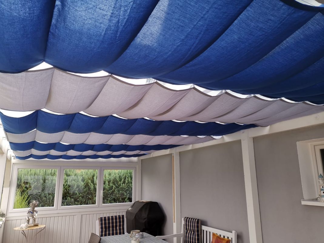 Markisen Lübeck, Gardinen, Jalousien, Rollos, Plissees, Velux, Fenster, Sonnenschutz, Beschattung, Preis, günstig, gut, Sonne, Lübeck, Luebeck, Helmbold, Rollladen Lübeck, Jalousetten Lübeck, Gardinen Lübeck, Polsterarbeiten Lübeck, Teppich Lübeck, Wintergartenbeschattung Lübeck, Sommemschutz, Markisen, errassenüberdachungen, Glasoasen, Rollläden, Pergolamarkisen