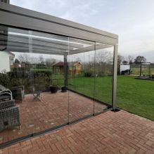 Markisen Lübeck, Gardinen, Jalousien, Rollos, Plissees, Velux, Fenster, Sonnenschutz, Beschattung, Preis, günstig, gut, Sonne, Lübeck, Luebeck, Helmbold, Rollladen Lübeck, Jalousetten Lübeck, Gardinen Lübeck, Polsterarbeiten Lübeck, Teppich Lübeck, Wintergartenbeschattung Lübeck