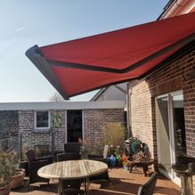Markisen Lübeck, Gardinen, Jalousien, Rollos, Plissees, Velux, Fenster, Sonnenschutz, Beschattung, Preis, günstig, gut, Sonne, Lübeck, Luebeck, Helmbold, Rollladen Lübeck, Jalousetten Lübeck, Gardinen Lübeck, Polsterarbeiten Lübeck, Teppich Lübeck, Wintergartenbeschattung Lübeck, Sommemschutz, Markisen, errassenüberdachungen, Glasoasen, Rollläden, Pergolamarkisen